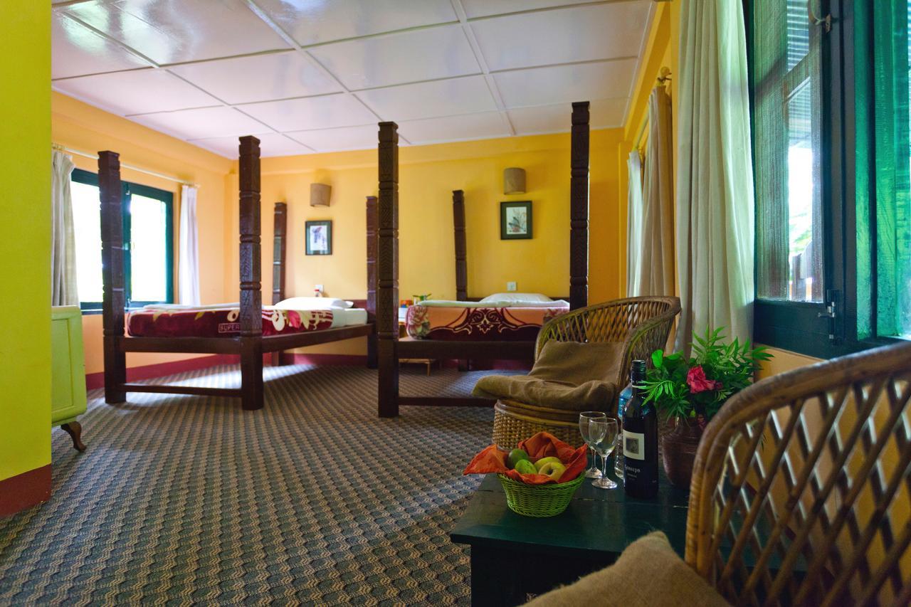 Maruni Sanctuary Lodge By Kgh Group Sauraha Luaran gambar